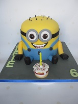 jerry minion birthday cake